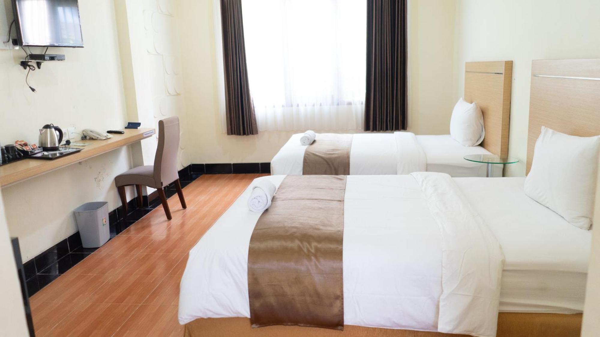 Revayah Hotels 루텡 외부 사진