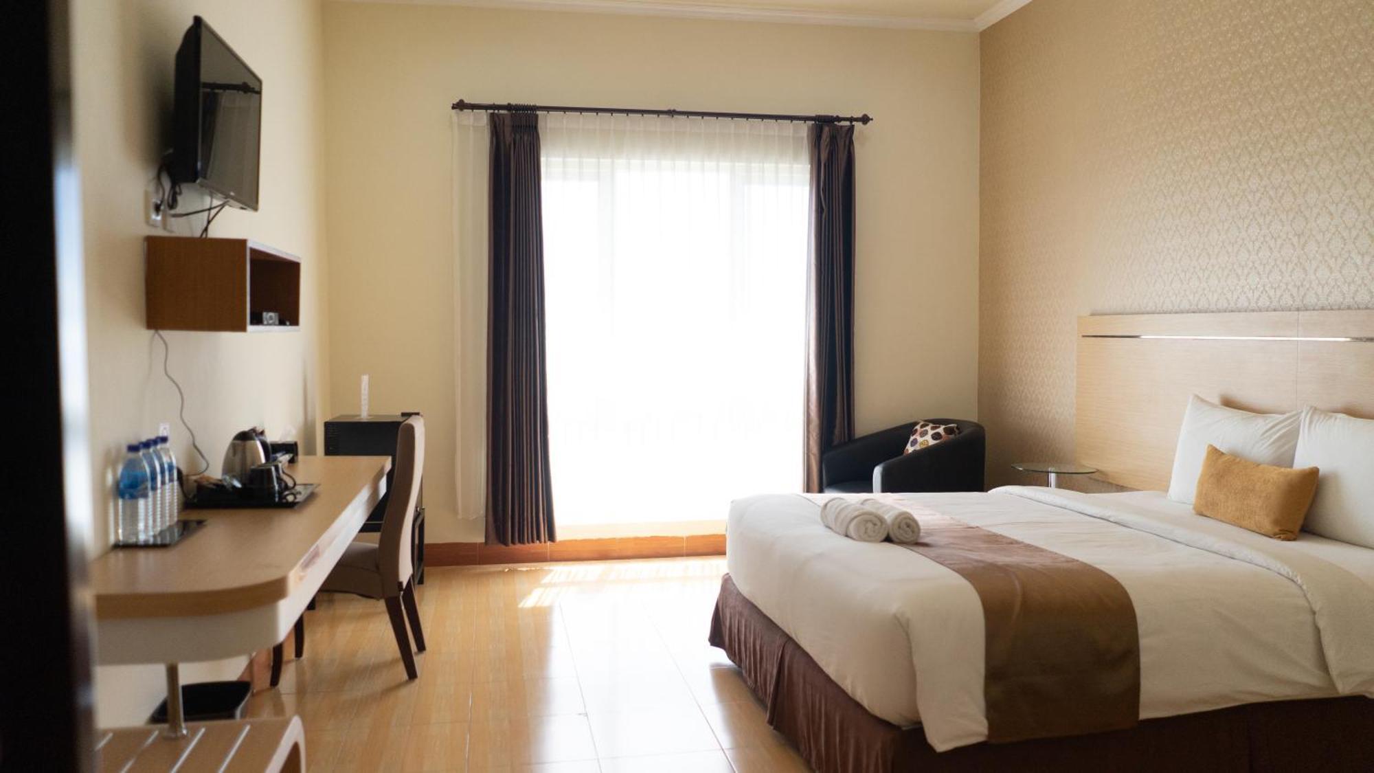 Revayah Hotels 루텡 외부 사진