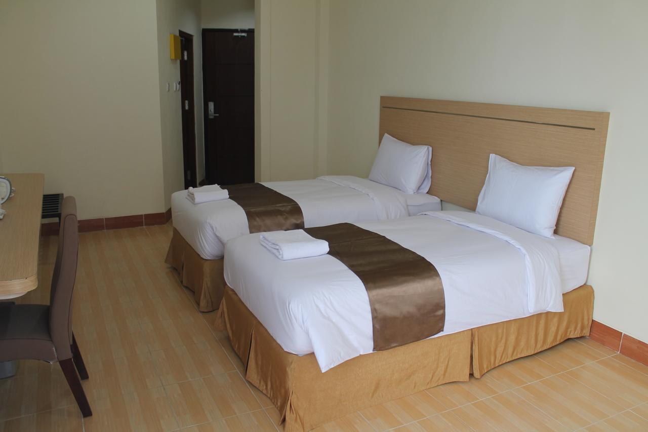 Revayah Hotels 루텡 외부 사진