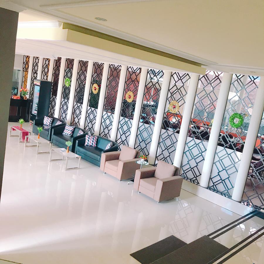 Revayah Hotels 루텡 외부 사진