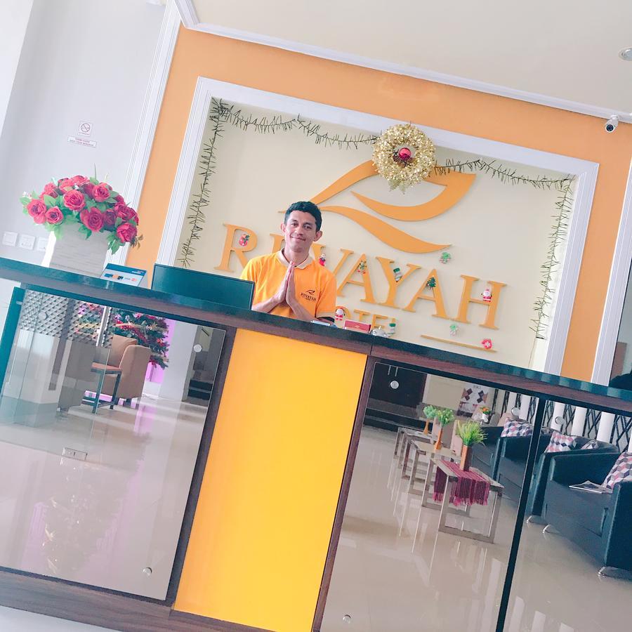 Revayah Hotels 루텡 외부 사진